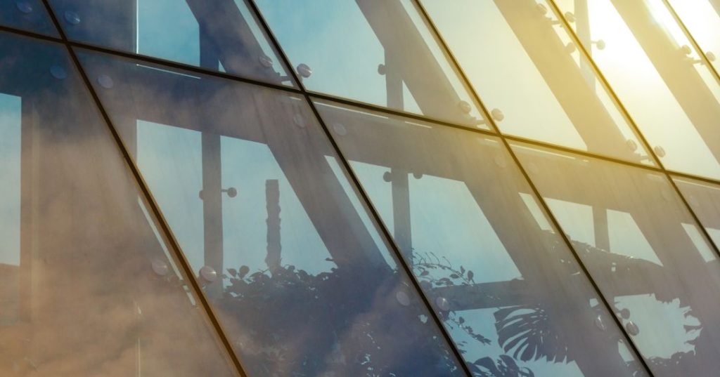 Fachadas de vidro em São Luís